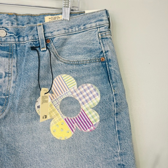NWT | Levis 501 Original Daisy Short - Picture 4 of 8